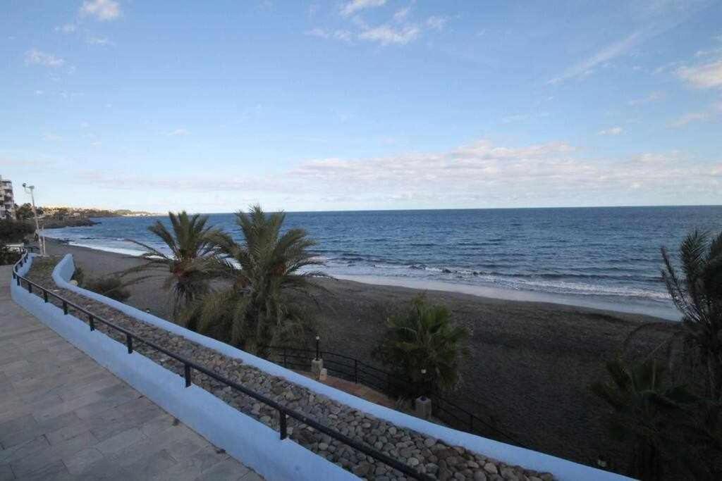 Bonito Apartamento Con Vista Al Mar Playa Del Aguila  Εξωτερικό φωτογραφία